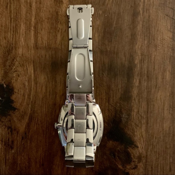 Kenneth Cole Watch - Picture 2 of 2